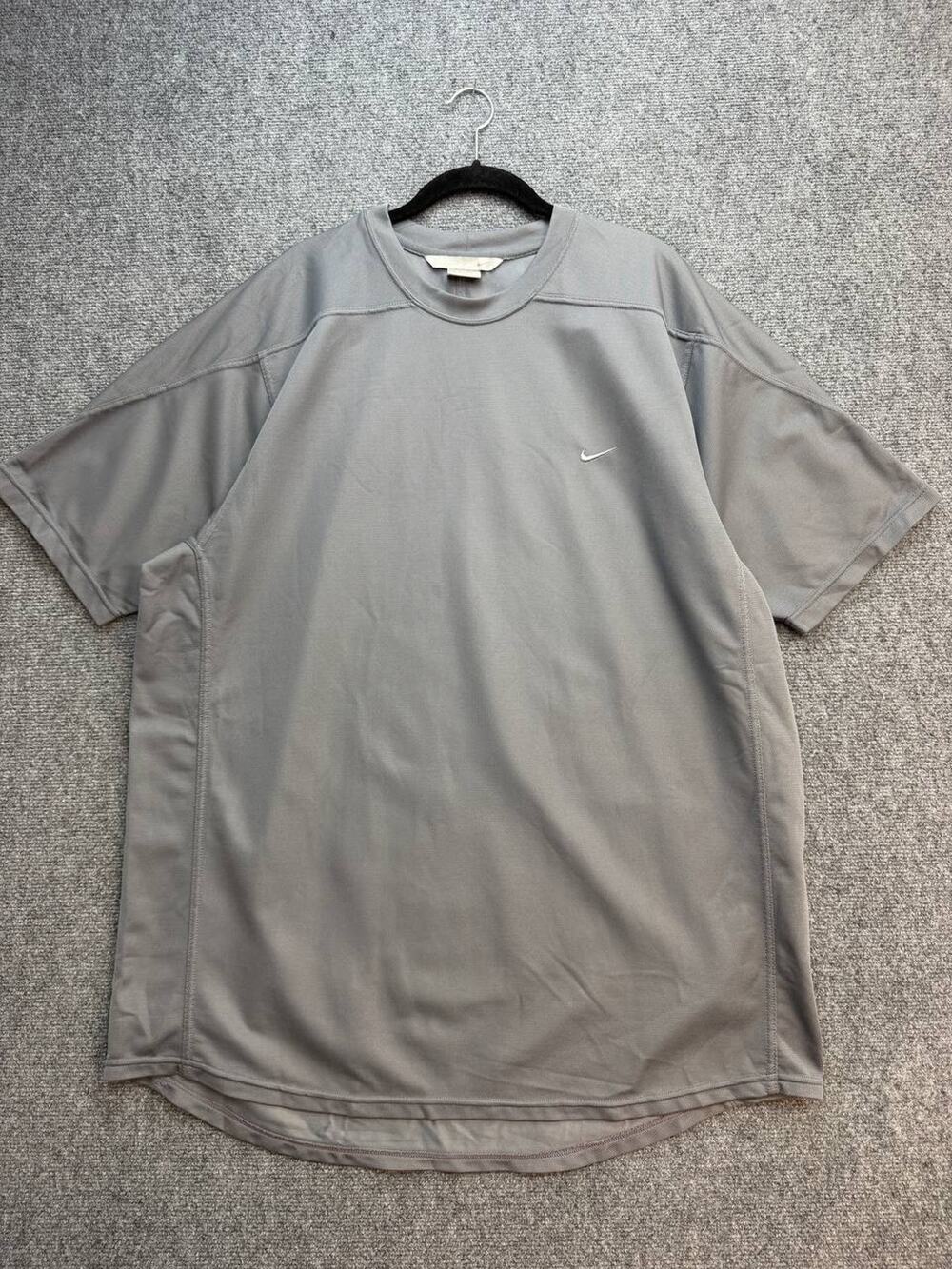 Nike Men’s XXL Gray Mesh Short Sleeve Athletic Training T-Shirt Swoosh Logo